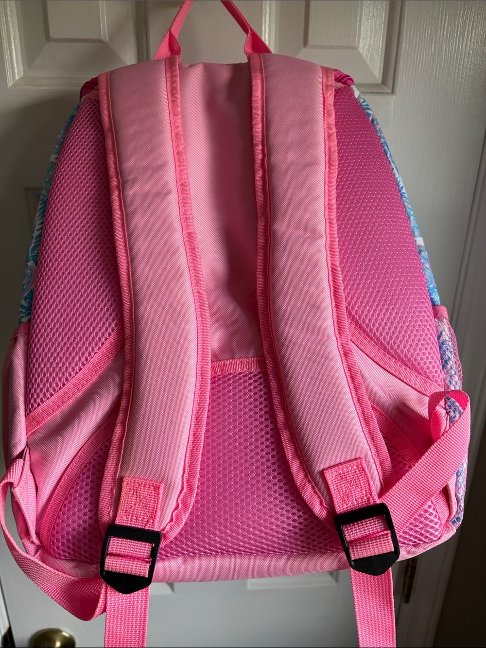 Simply Southern Juneshine Insulated Cooler Backpack Pink Blue Pineapple Like New - Picture 4 of 8